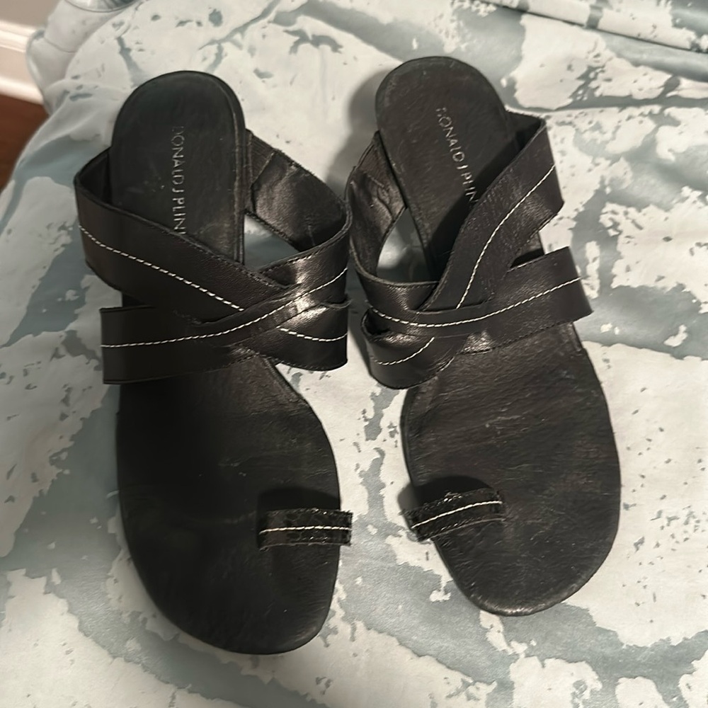 Donald J Pliner Kitten Heels Sandals, Black